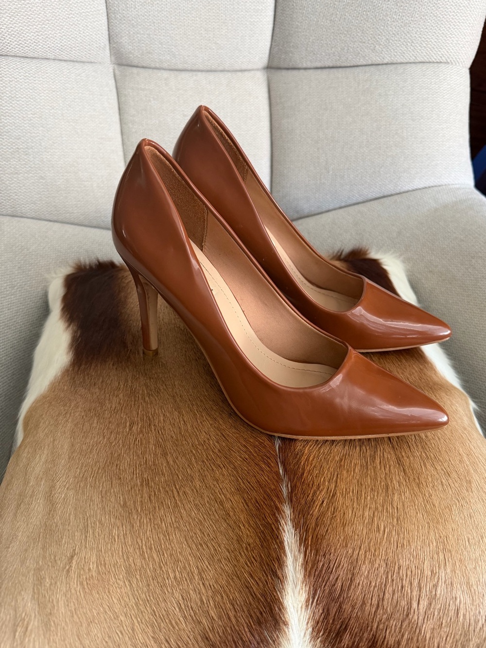 TOP Moda Women's Pointed Toe Patent Heels in Cognac Brown